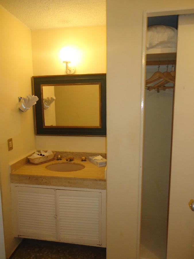Hotel Las Torres Gemelas Acapulco Room photo